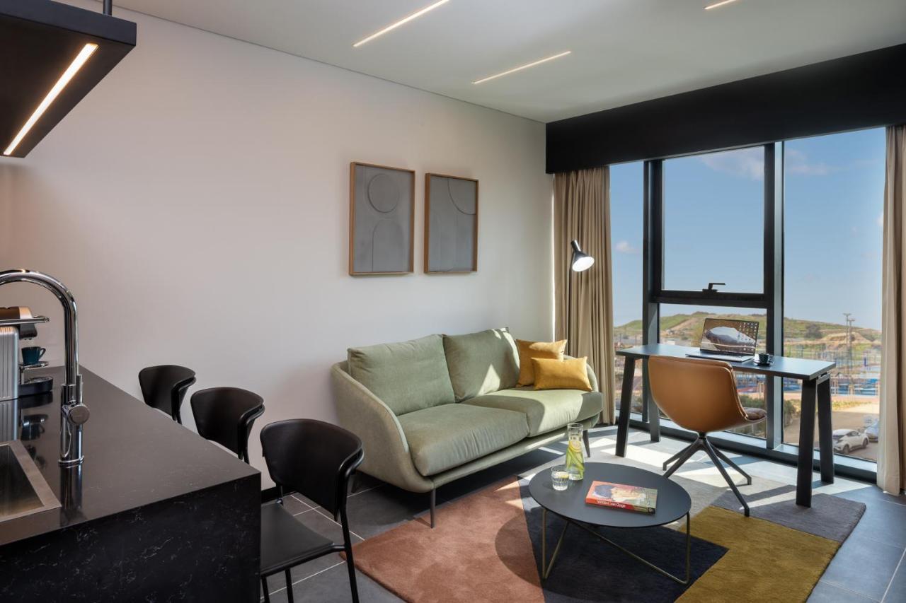 Master Bat Yam Aparthotel Exteriör bild
